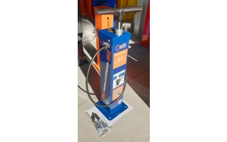 Publiczna pompka rowerowa PO-1.1.06 stal nierdzewna AISI 304 szlifowana