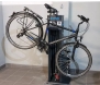 Stacja naprawy rowerów SNR-1.1.07 stal nierdzewna malowana proszkowo RAL